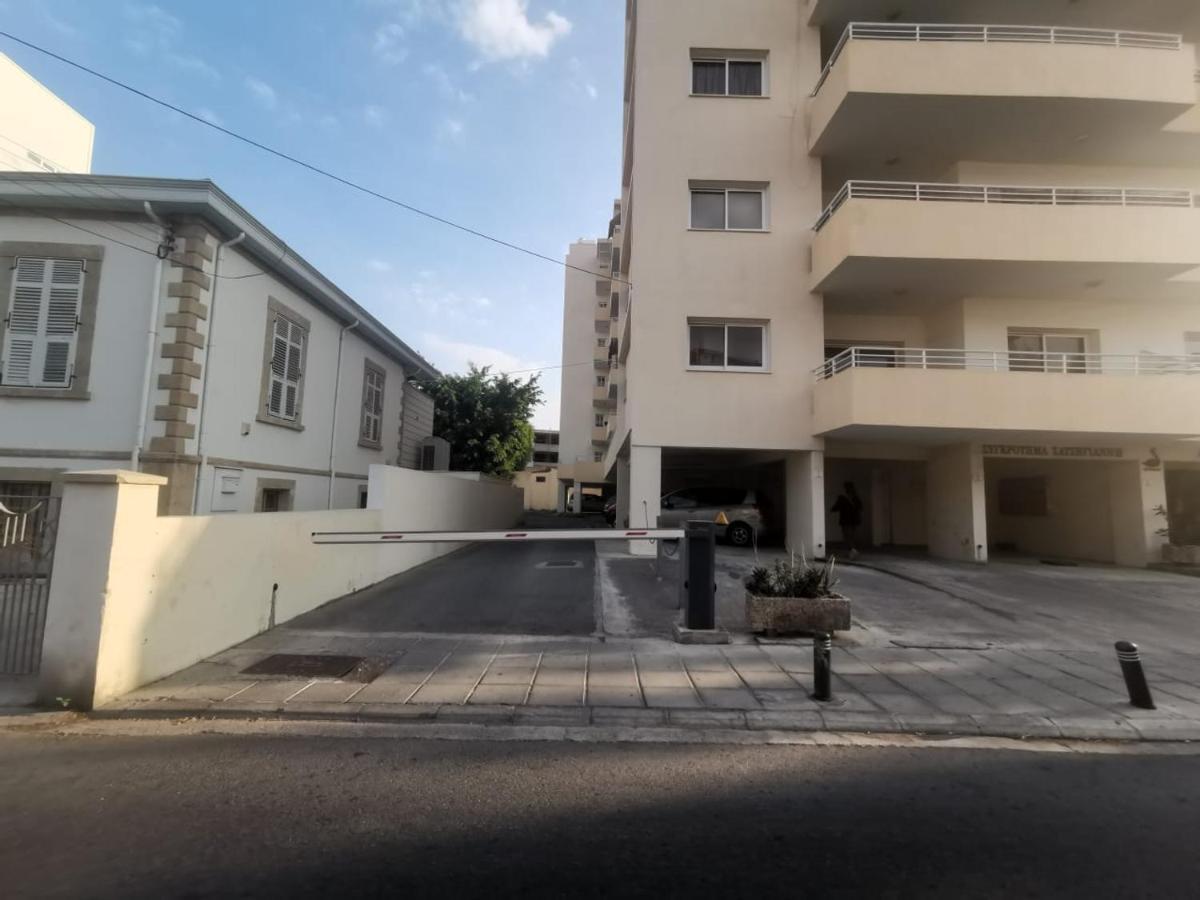 Sunny 2 Bedroom Larnaca Center Luaran gambar